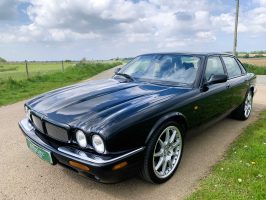 Jaguar XJR